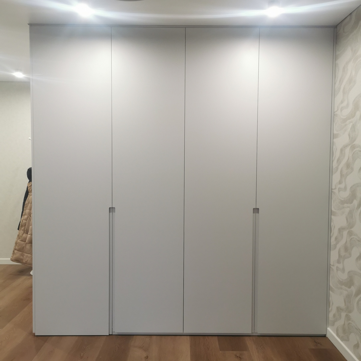 CONTEMPORARY